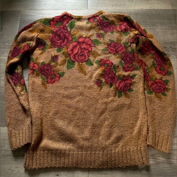Floral Print Knit Sweater - Picture 5 of 6